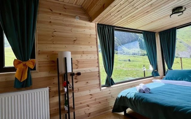 Kazbegi Inn Cottages