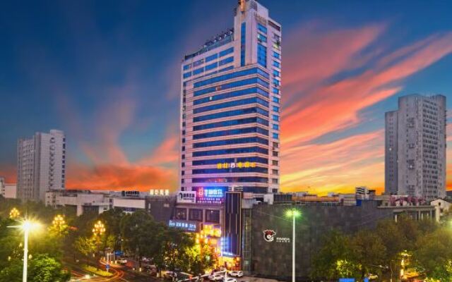 Tang's Hotel