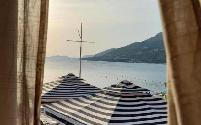 Onar Beachfront Residence, Loutraki