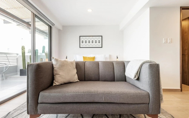 Casai Roma 1BR Chic PH