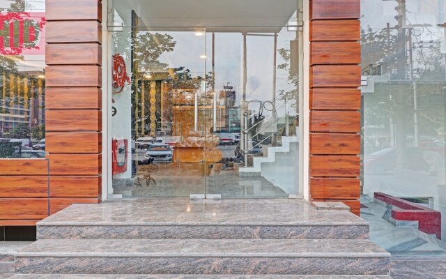 Treebo Silver Stallion