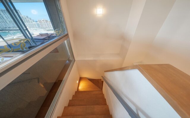 Seaside Condominium Rana Chatan