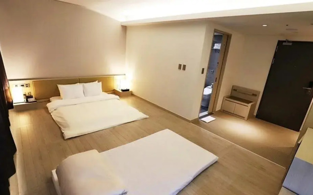 Wonju City Hotel HYEOKSIN
