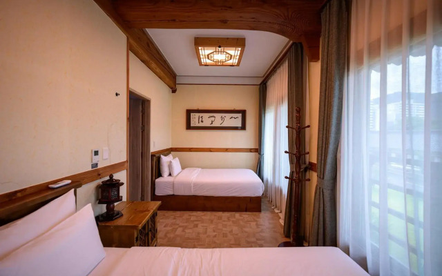 Jeonju Wangyijimil Hanok Hotel