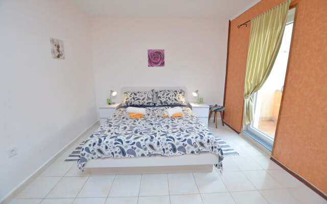 Apartments Davor