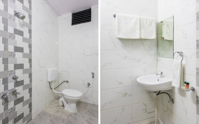 Lavish By FabHotel