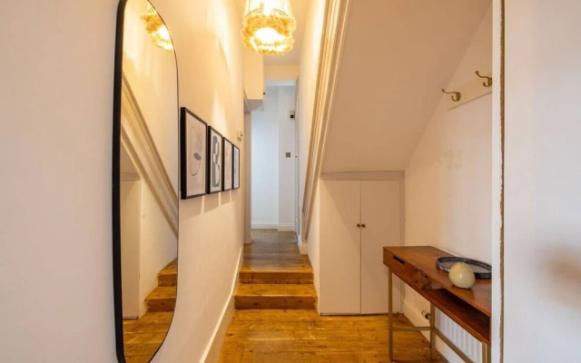 The Fulham Bolthole - Beckoning 2bdr Flat With Garden