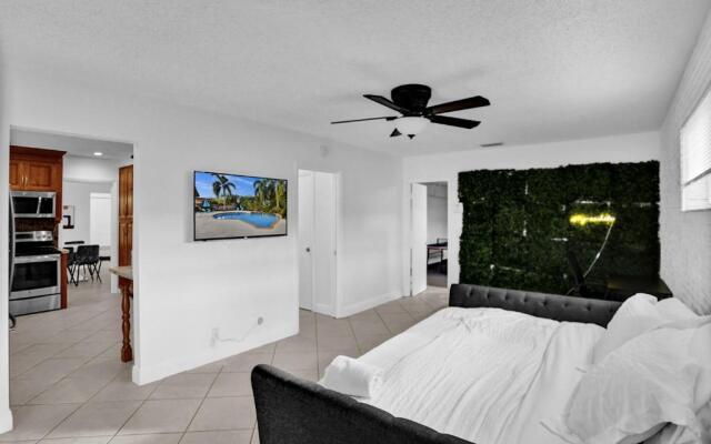 Cleveland Tropical Oasis & Private Pool