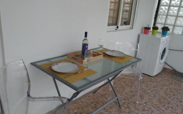 Apt Cardoso 3 ao lado da Praia Peneco