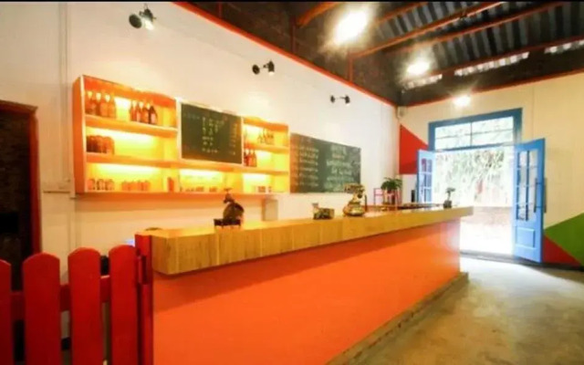 Zhuangse Chengdu Youth Hostel