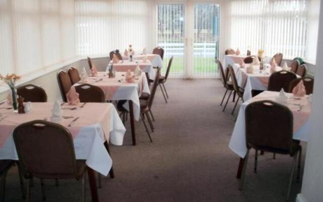 Grove Court Hotel