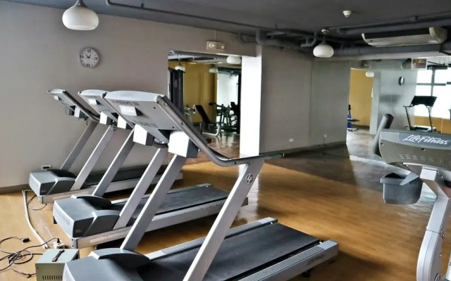 Antel Serenity Suite Poblacion Makati