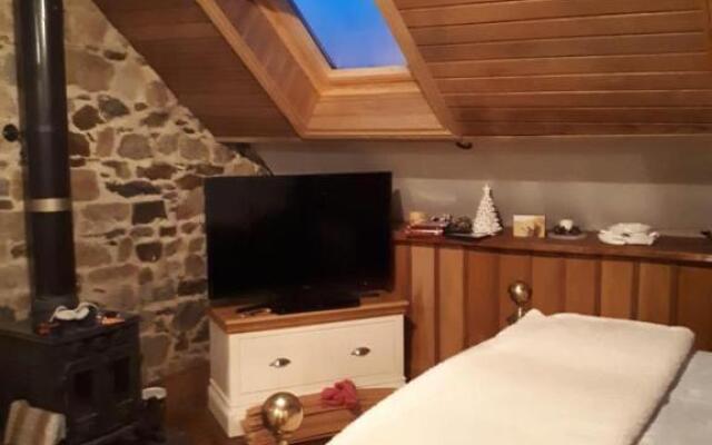 Rose by the sea - Beach front sea views