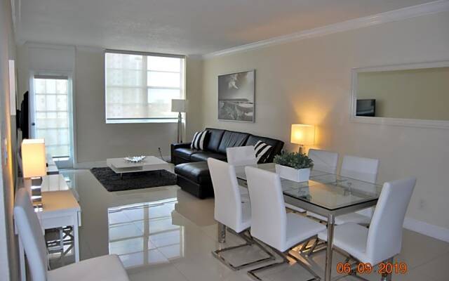 Ocean Reserve Piso 7 STR-310