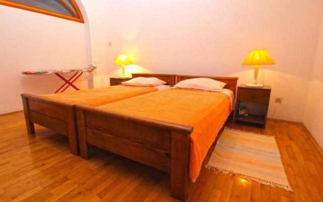 Apartment 1210