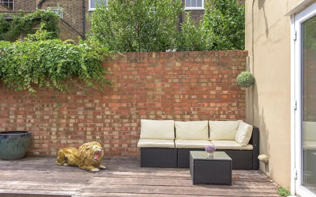 Platinum Apartment Mornington Crescent 9986