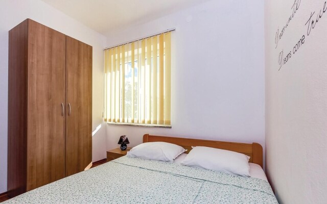 Beautiful Home in Dobrinj With Wifi and 2 Bedrooms