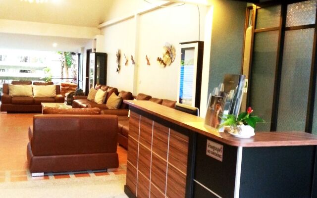Royal Lee Resort & Spa