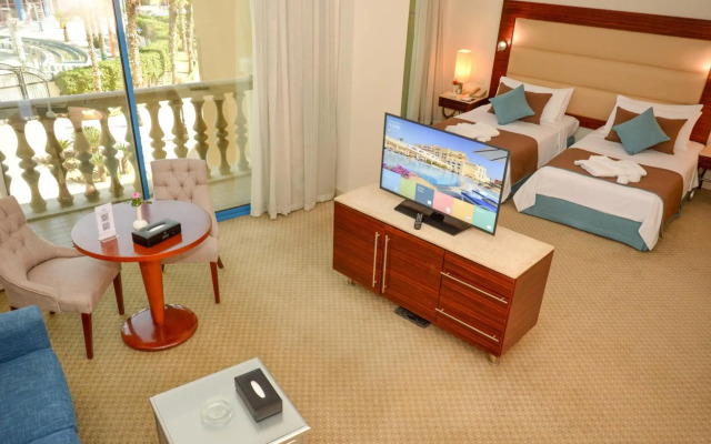 Helnan Dreamland Hotel & Conference Center
