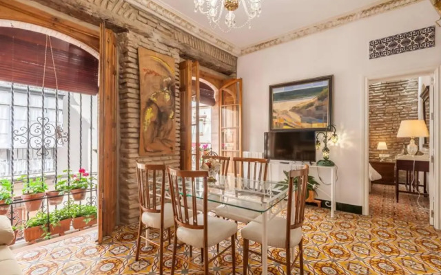 Pequeño palacete Calle Santas Patronas