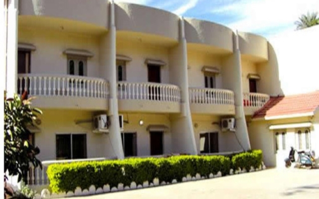 Hotel Savera Palace