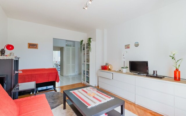 Bright Apartment in the Heart of Joliette