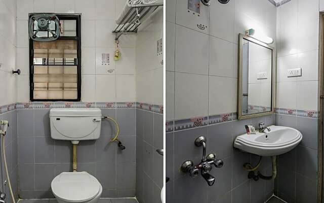 OYO 28637 Gokul Grand