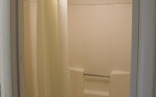 Cocomo Inn and Suites