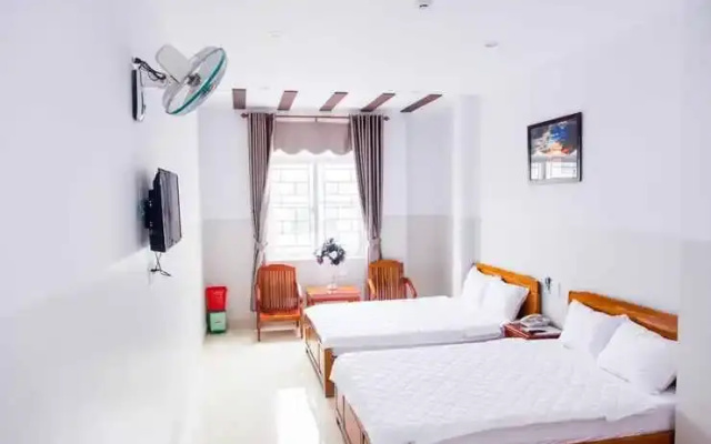 Hoang Thinh Hotel Kon Tum