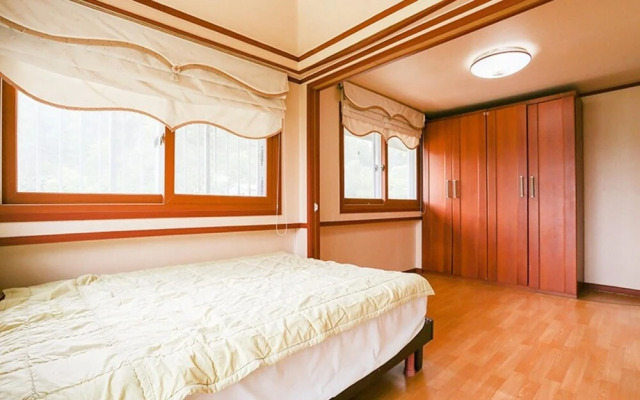 Yeoju Dugyeonsae Meomunjari Pension