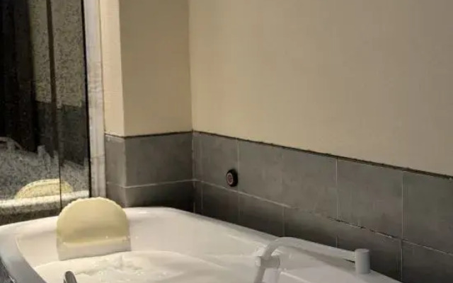 Holiday Inn Dalian Hot Spring