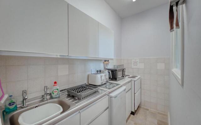 Apartment 2 - 1 Bedroom Sea Front-Sea Views-Free Parking