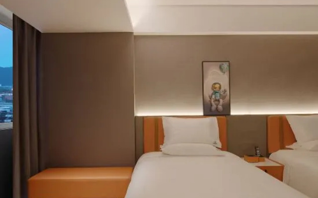 5.0 Joseph Fruit Tea Hotel