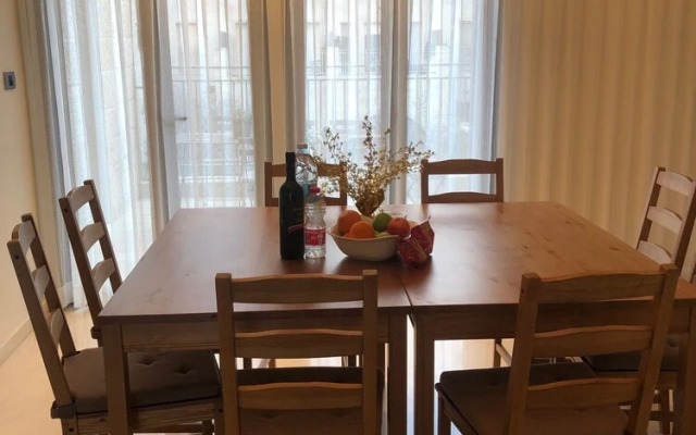 Mamilla's Penthouse