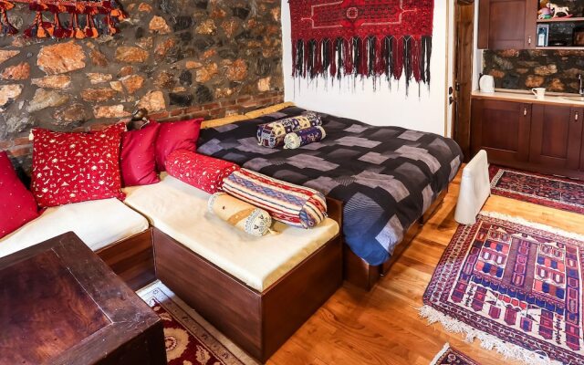 Exotic Holiday Home in Pella with Garden