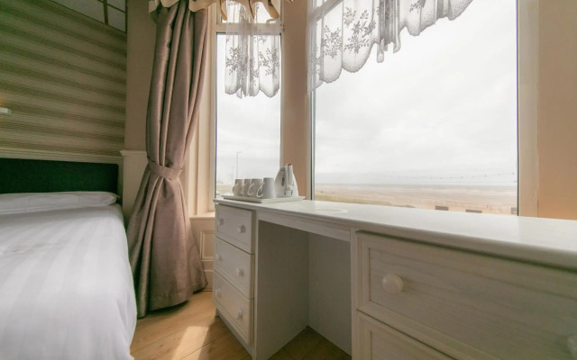 Lyndene Hotel