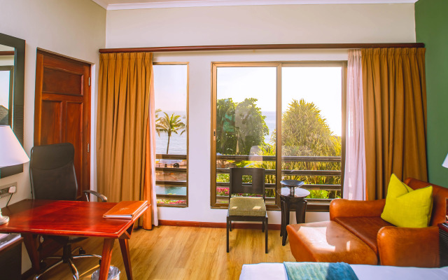 Sea Cliff Hotel