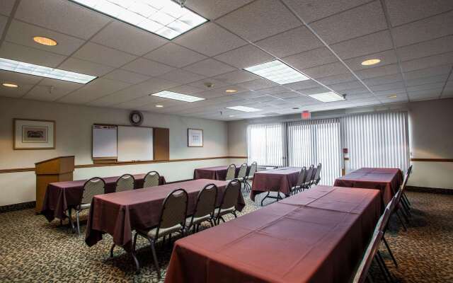 Comfort Inn & Suites Geneva - West Chicago