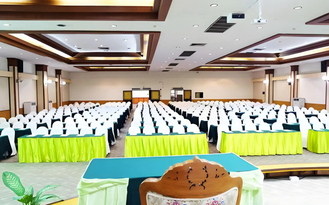 Ayutthaya Grand Hotel