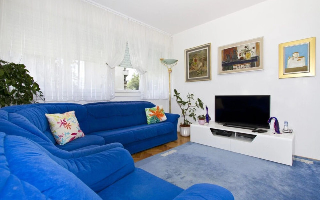 Apartment Depolo