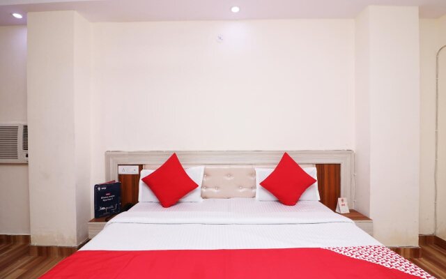 Hotel Keshav