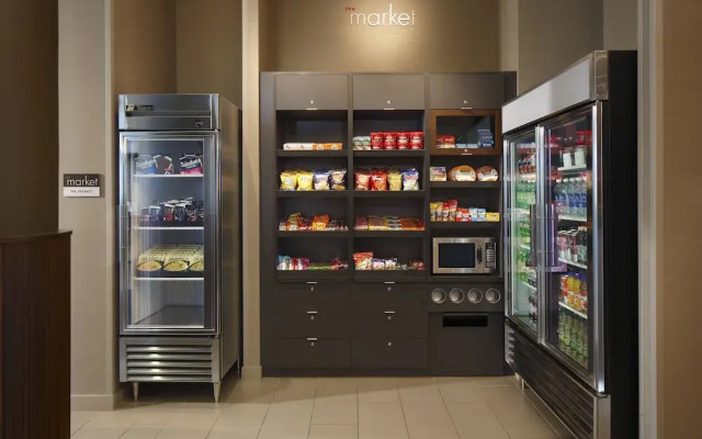 Courtyard Calgary Airport