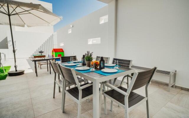 SunnyVillas 4BR New Villa Private Pool in Pernera