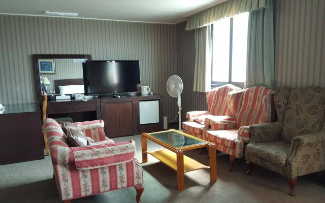 Hotel AIRPORT