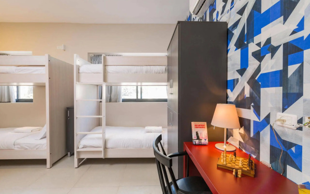 Stay Inn Hostel