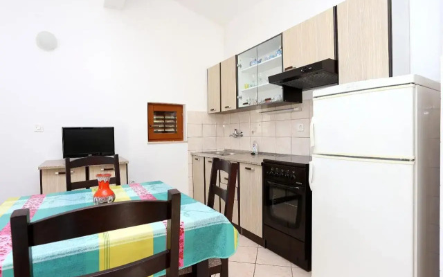Apartments by the sea Rogoznica - 10338