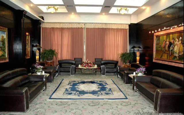 Shangri-la Longfengxiang Hotel