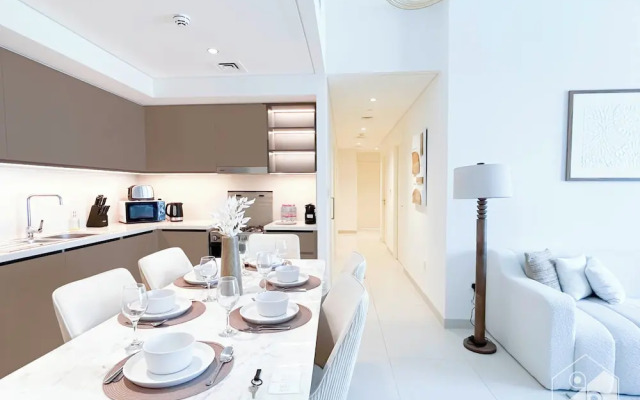 Exclusive Burj Crown 4b Balcony Burj Khalifa View