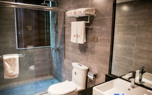 Hongsheng Hotel - Shehong