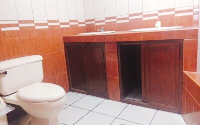 Alpamayo Guest House II B&B